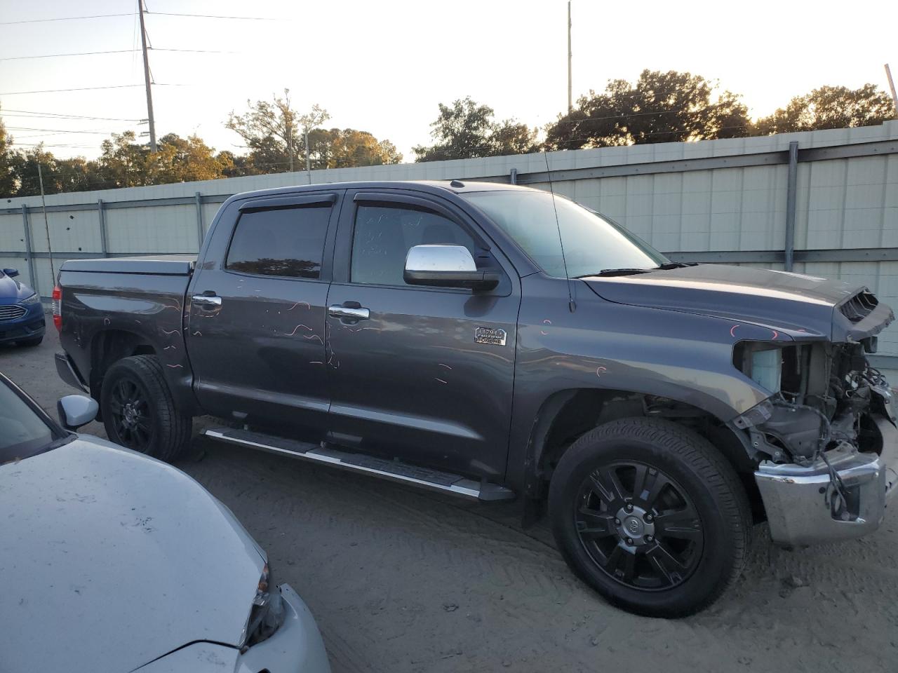 TOYOTA TUNDRA CREWMAX 1794