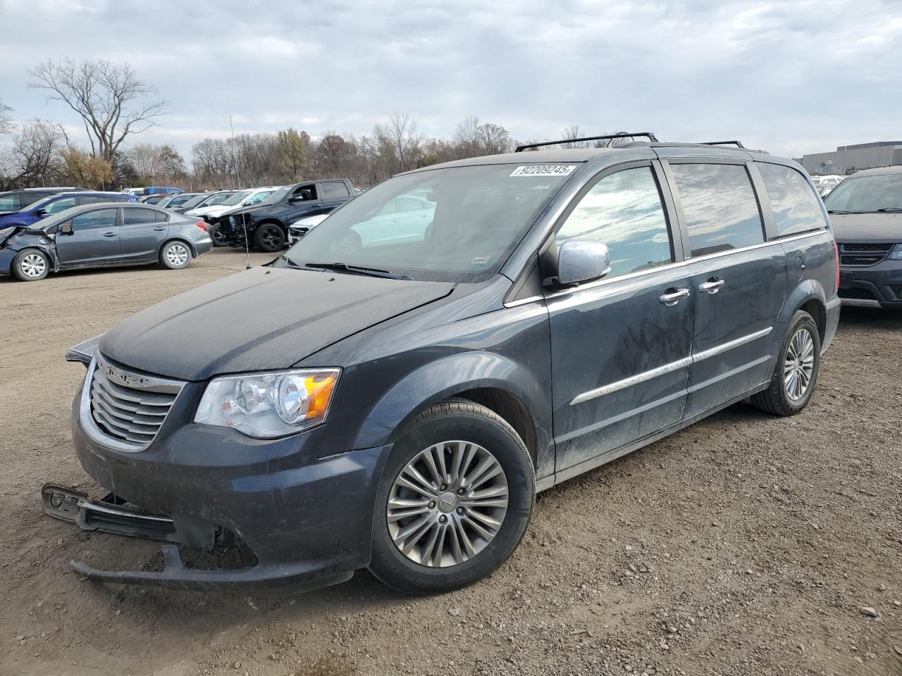 CHRYSLER TOWN & COUNTRY TOURING L