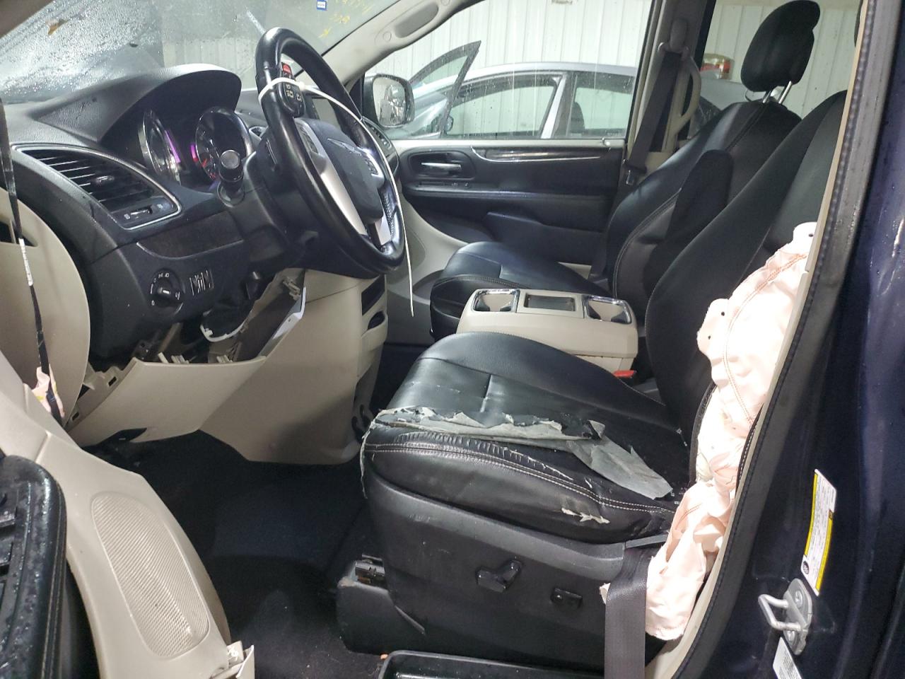 CHRYSLER TOWN & COUNTRY TOURING