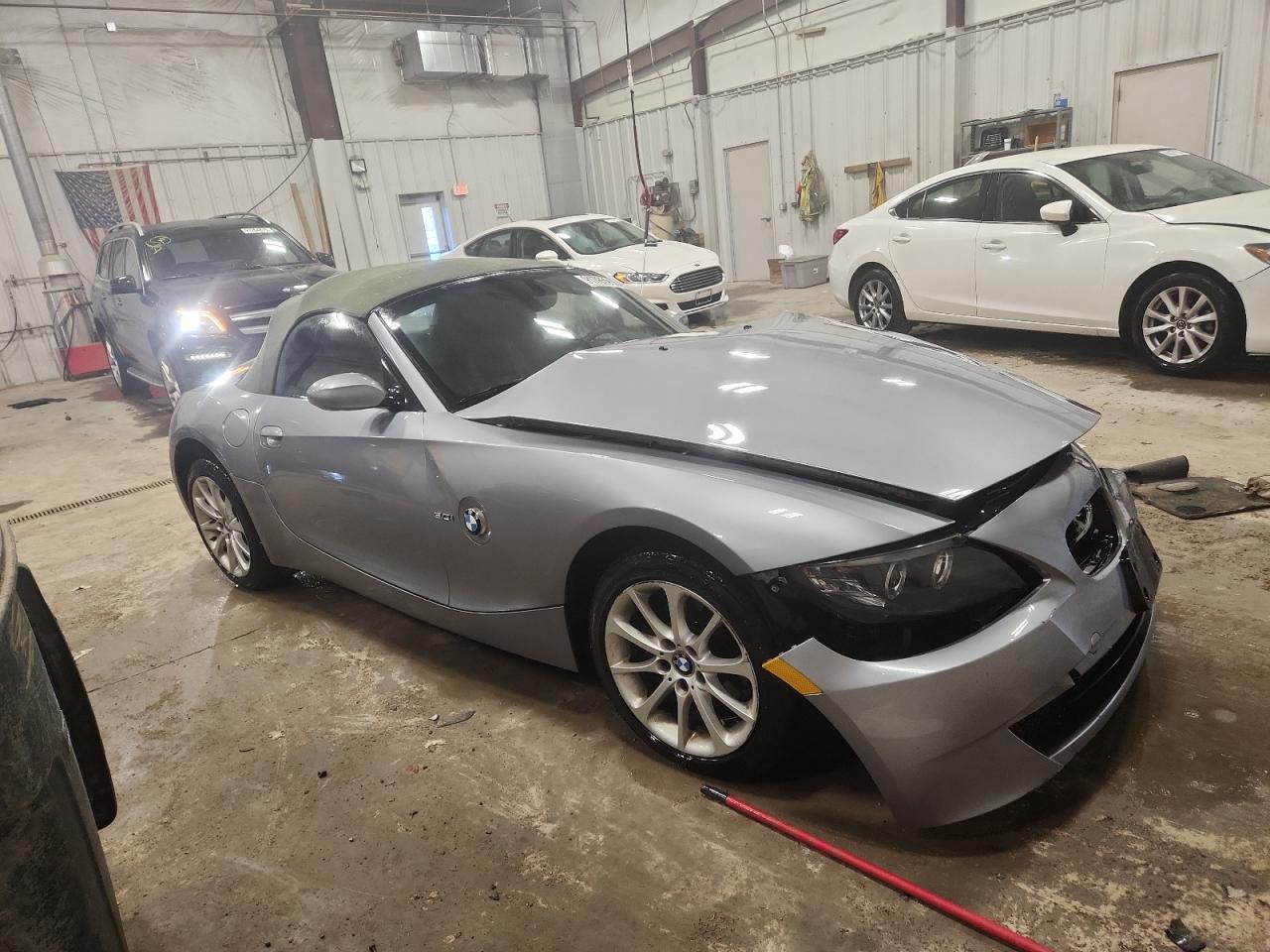 Lot #3302923100 2006 BMW Z4 3.0