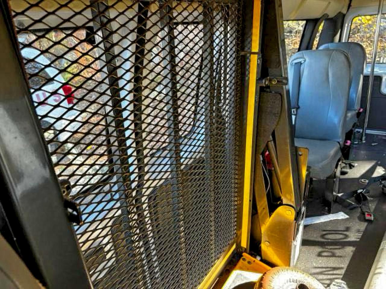 FORD ECONOLINE E250 VAN