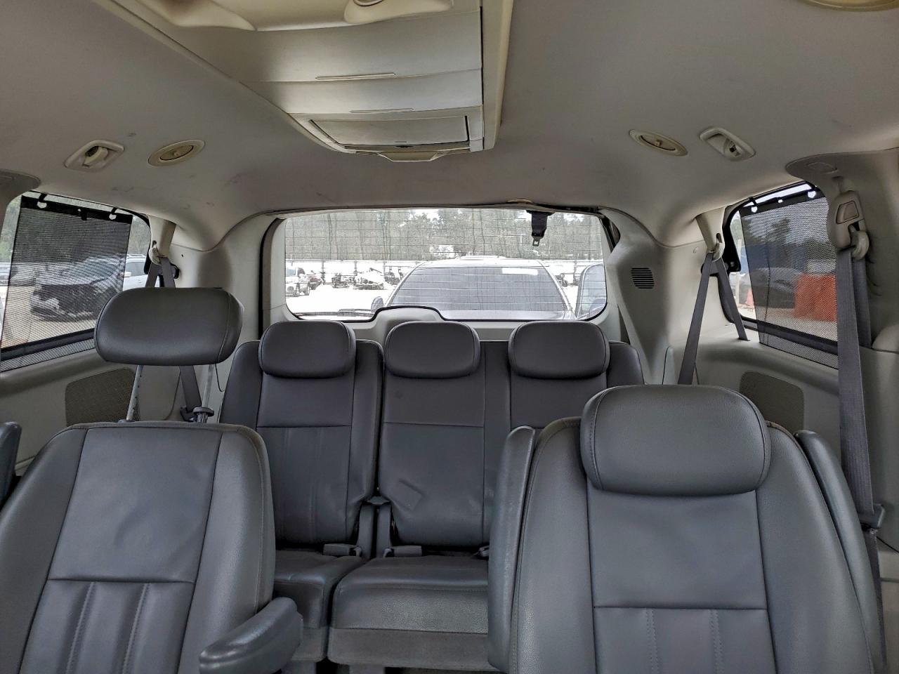 CHRYSLER TOWN & COUNTRY TOURING