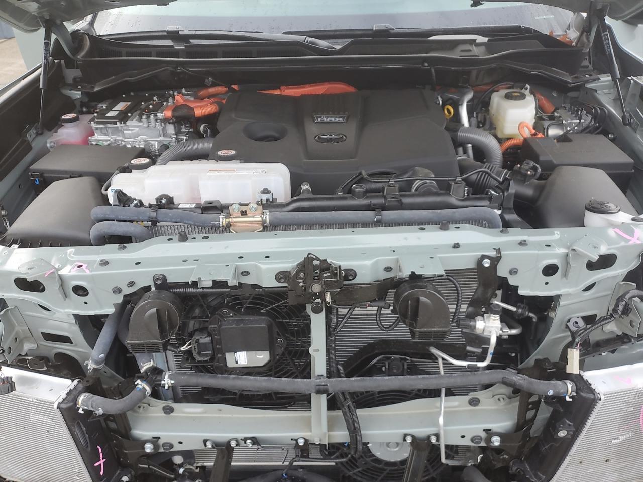 TOYOTA TUNDRA CREWMAX LIMITED