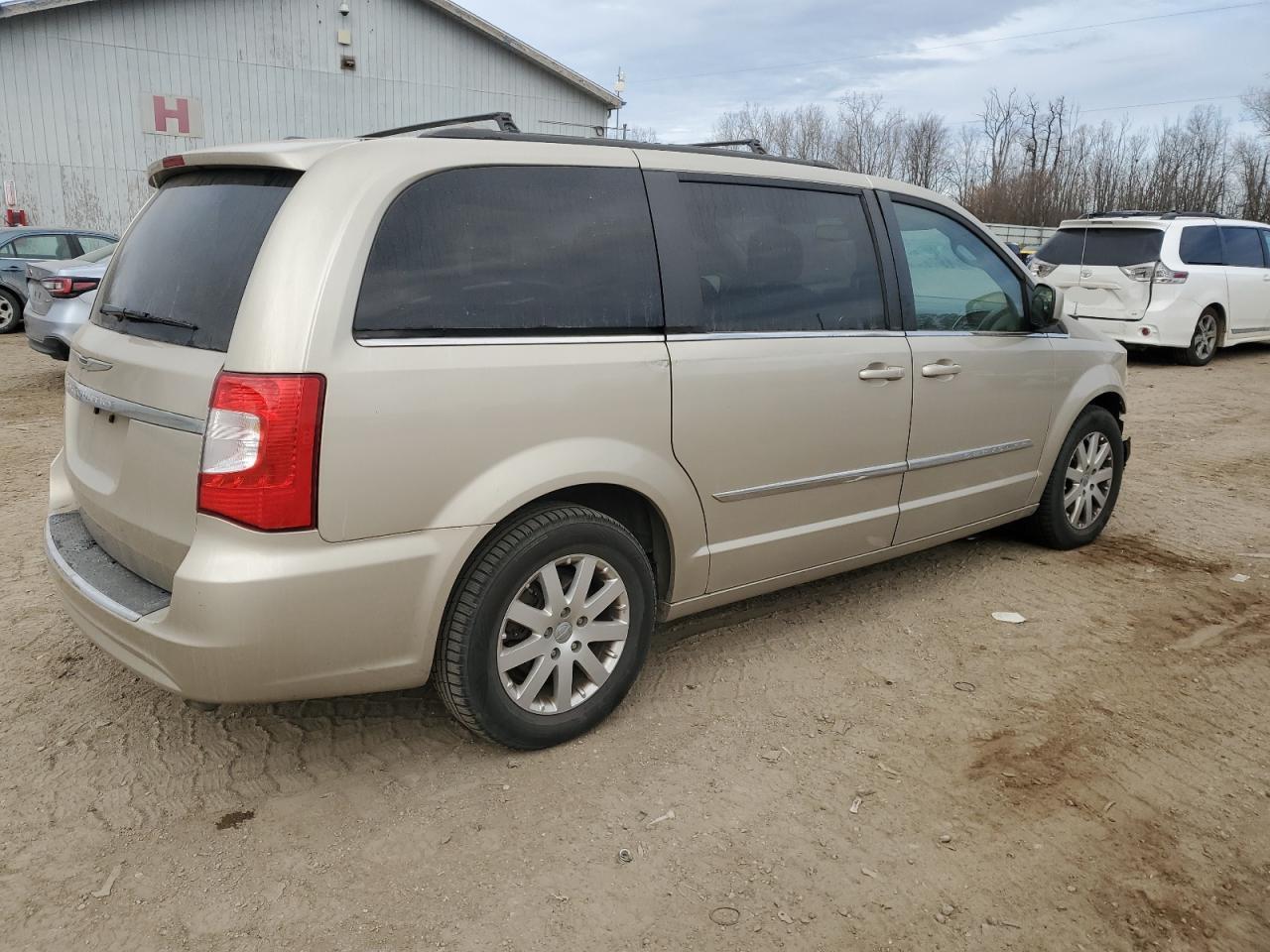 CHRYSLER TOWN & COUNTRY TOURING
