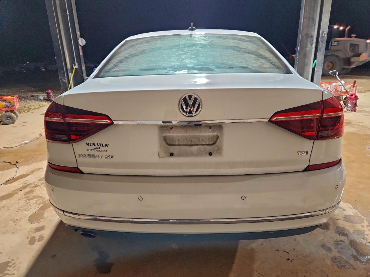 VOLKSWAGEN PASSAT SE