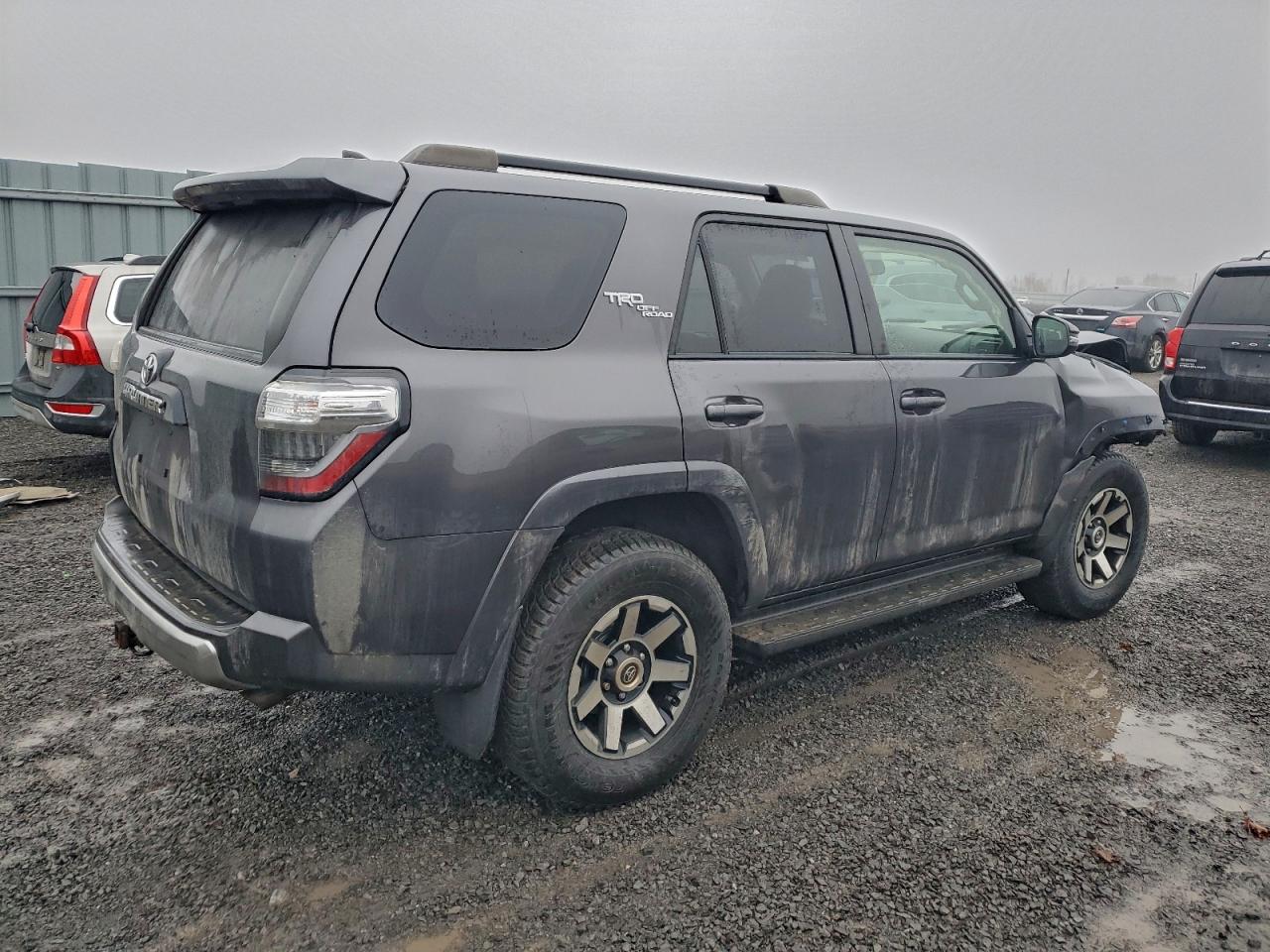 TOYOTA 4RUNNER SR5/SR5 PREMIUM