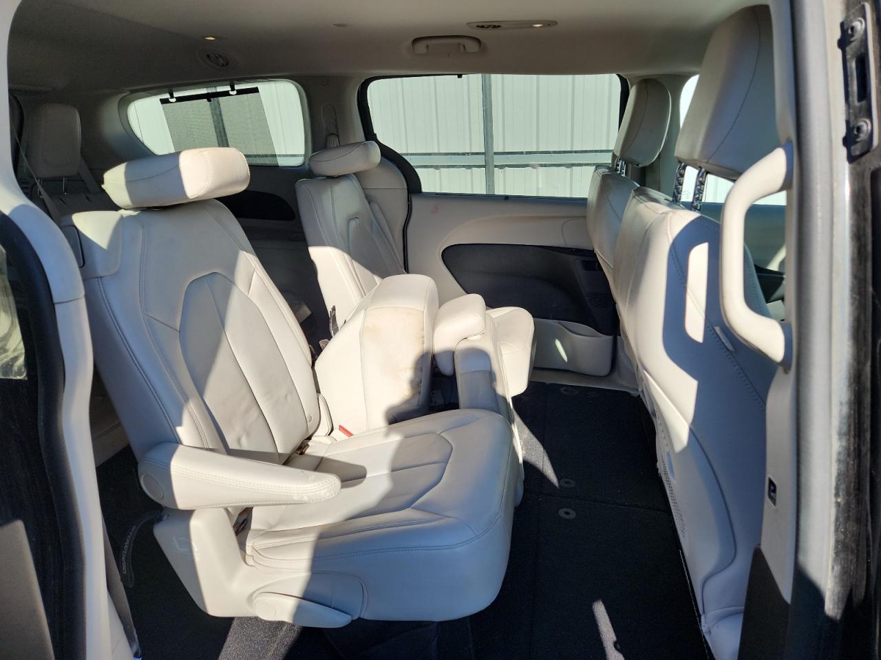 CHRYSLER PACIFICA TOURING L