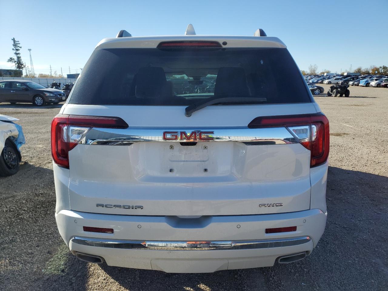 GMC ACADIA DENALI