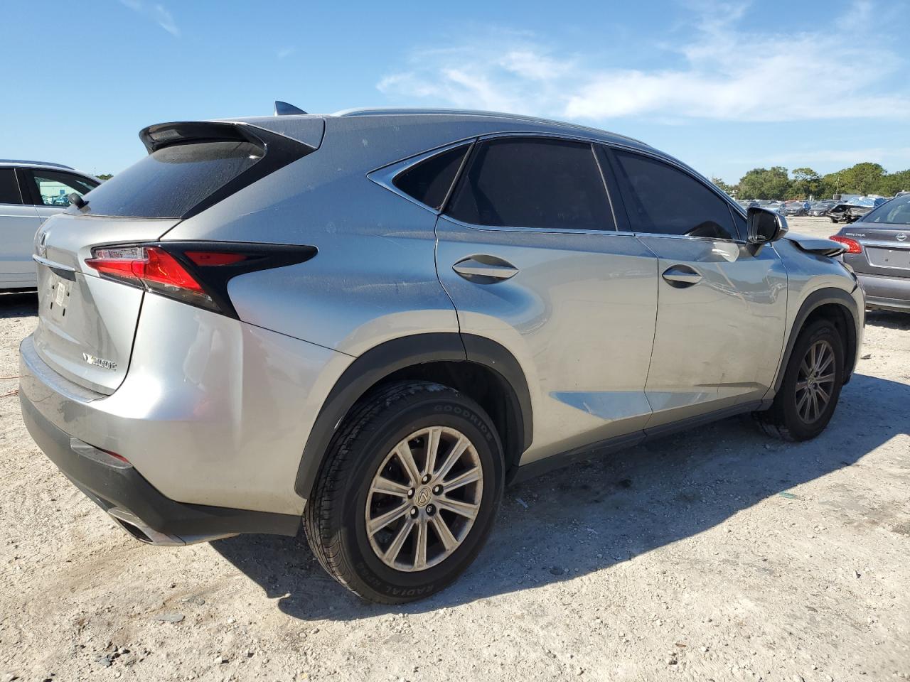 LEXUS NX 200T BASE