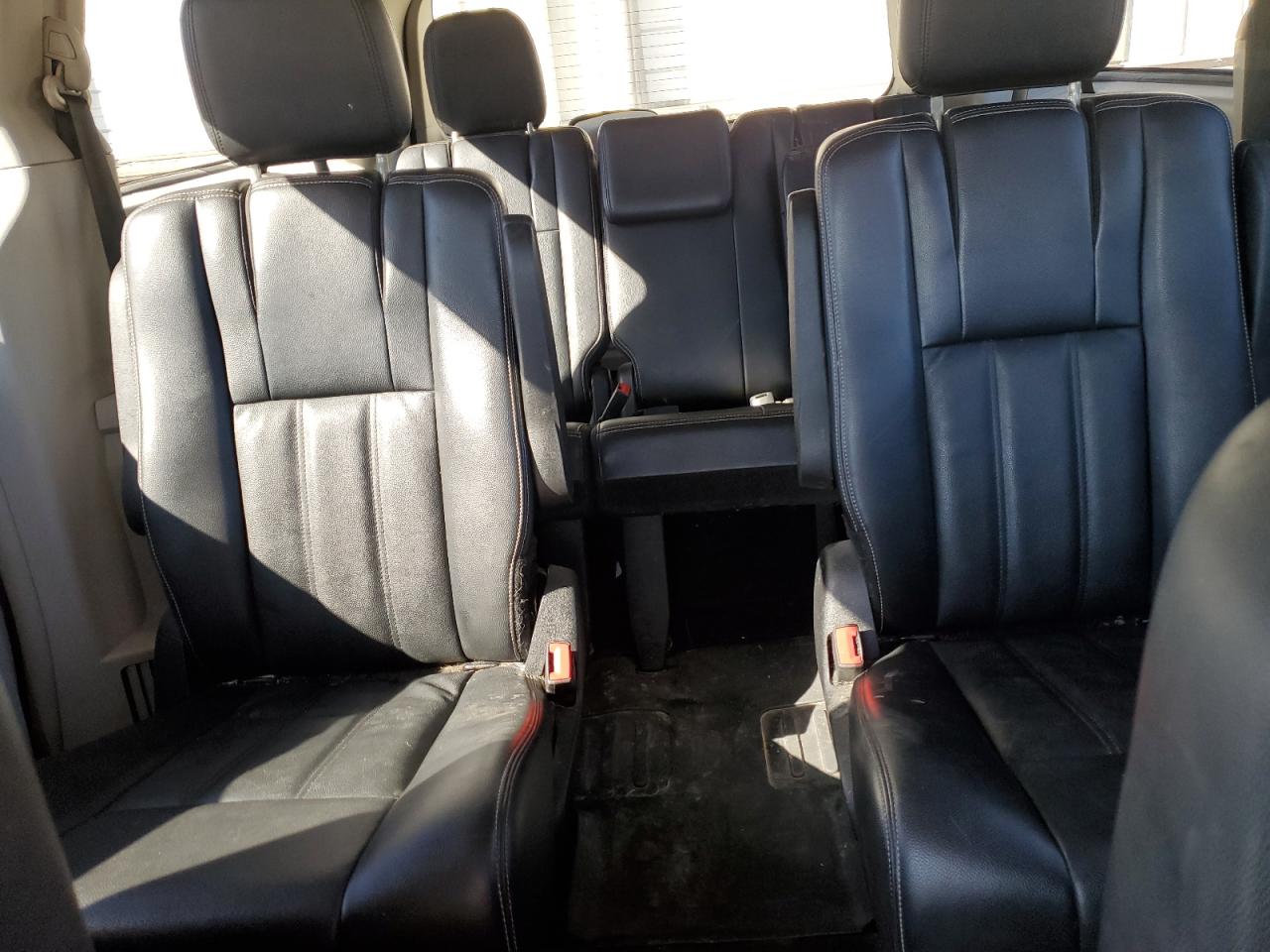 CHRYSLER TOWN & COUNTRY TOURING