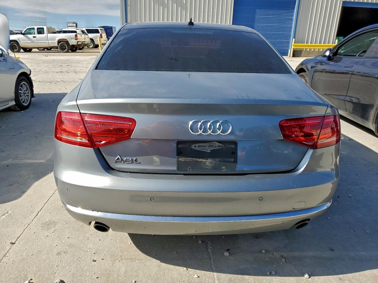AUDI A8 L QUATTRO