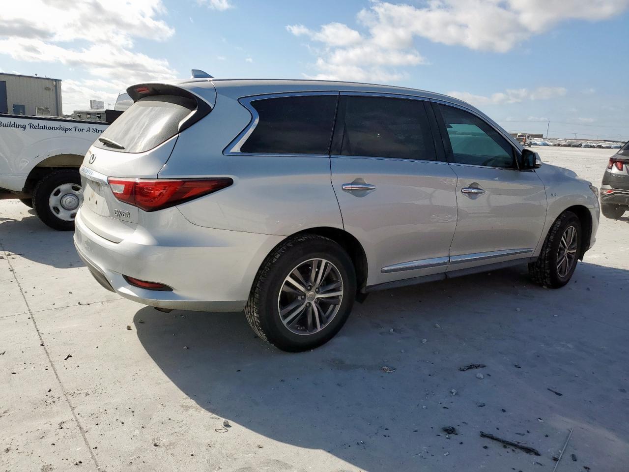 INFINITI QX60