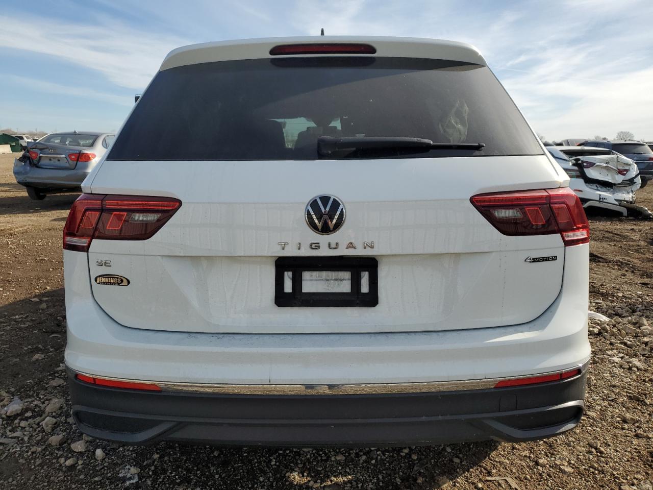 VOLKSWAGEN TIGUAN SE