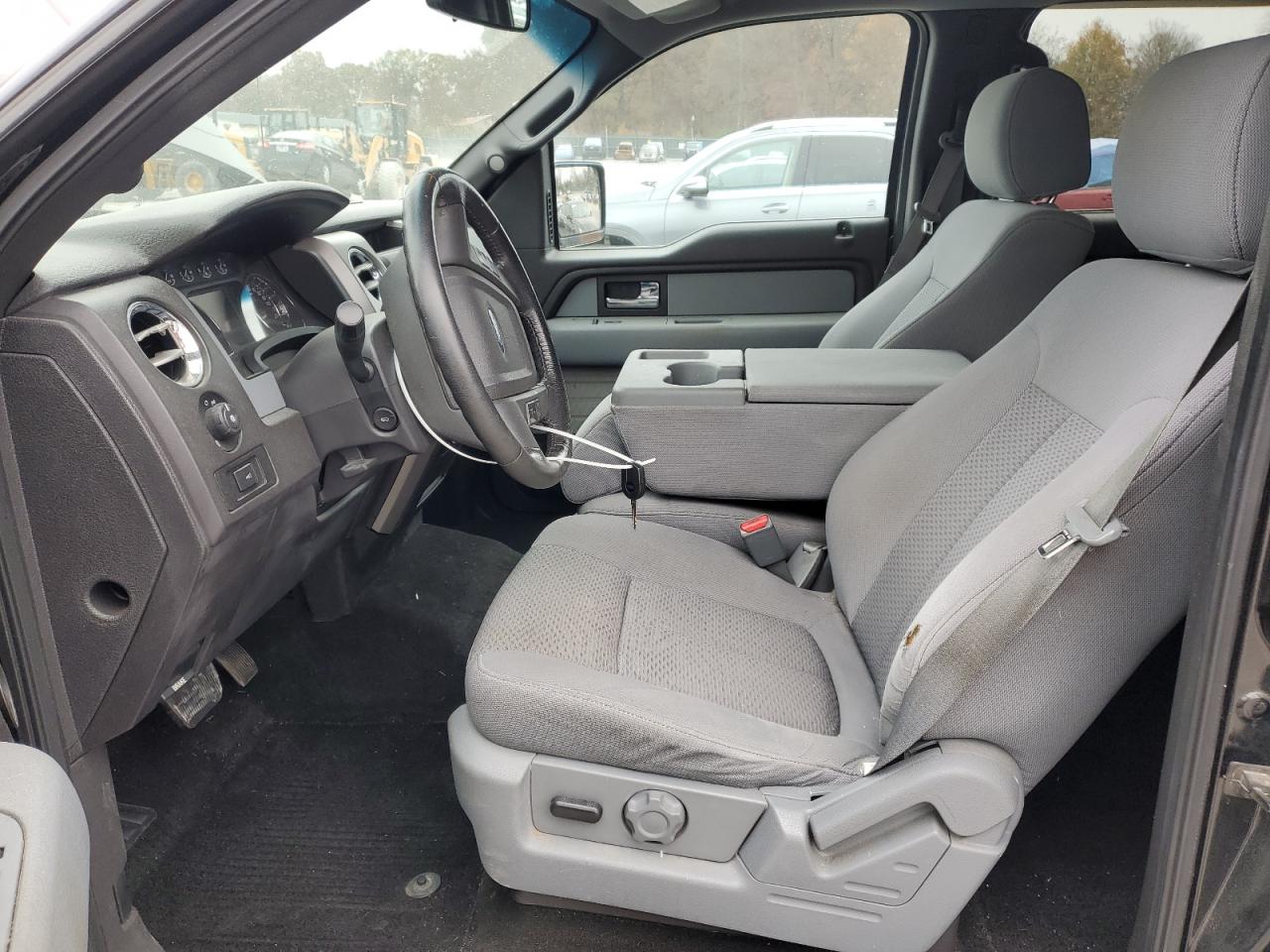 FORD F-150 SUPERCREW