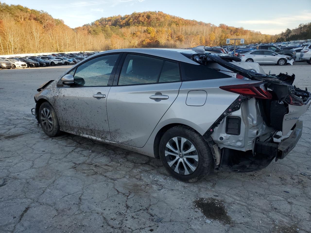 TOYOTA PRIUS PRIME LE