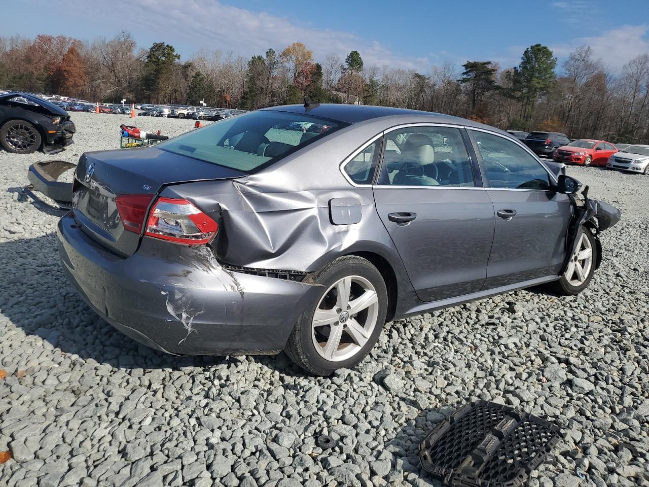 VOLKSWAGEN PASSAT SE