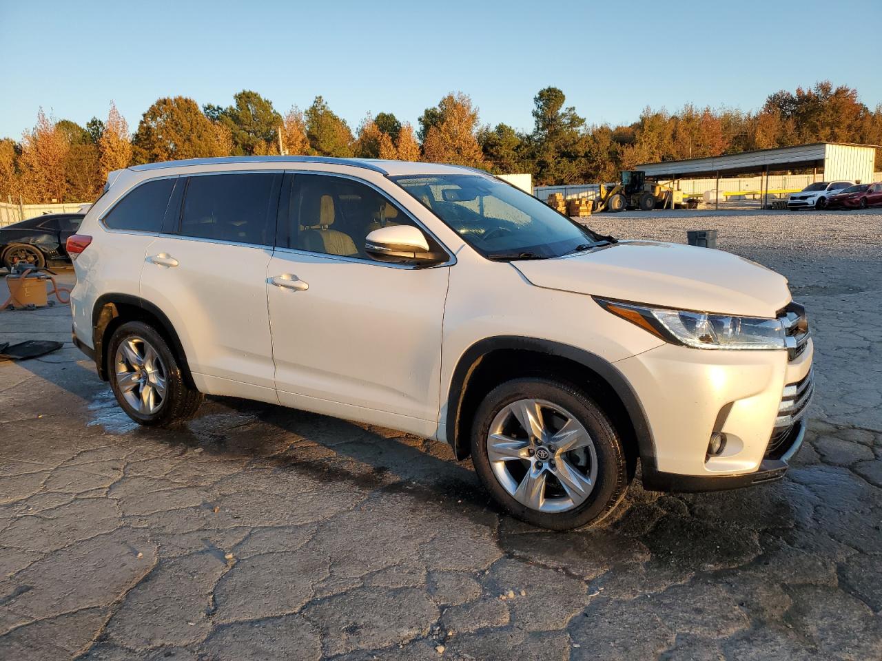 TOYOTA HIGHLANDER LIMITED