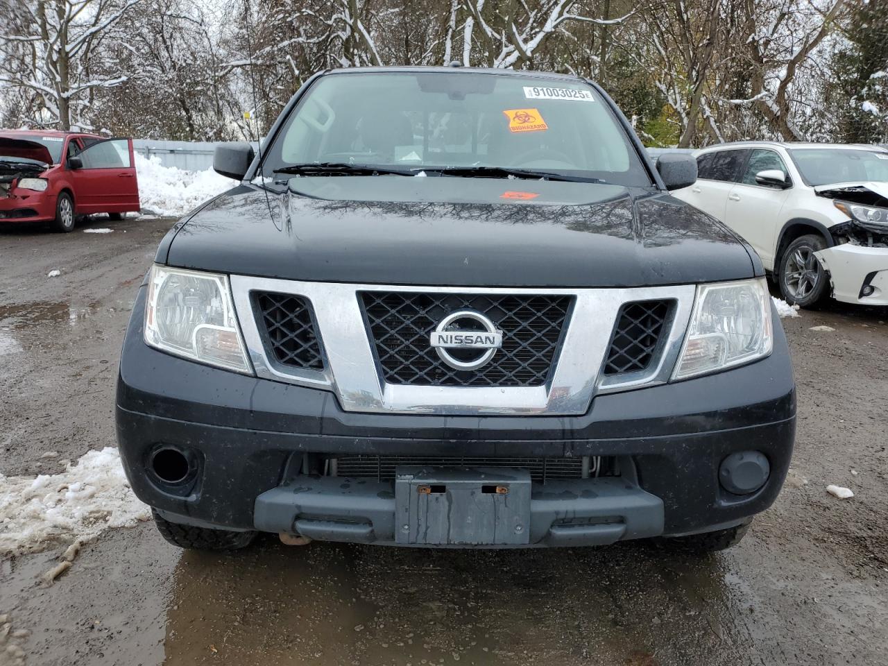 NISSAN FRONTIER SV