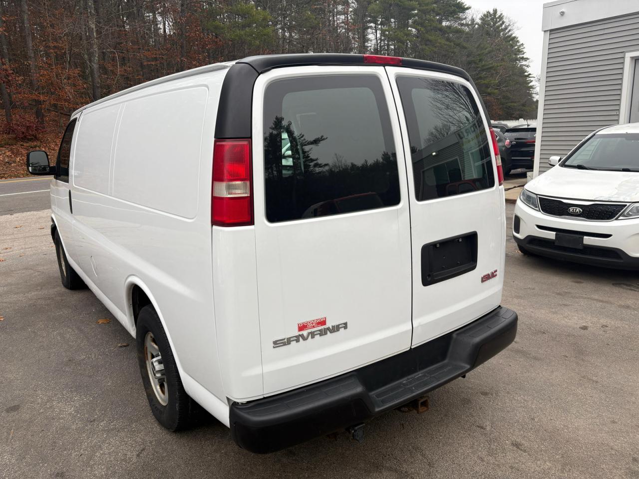 Lot #3285565314 2008 GMC SAVANA G15