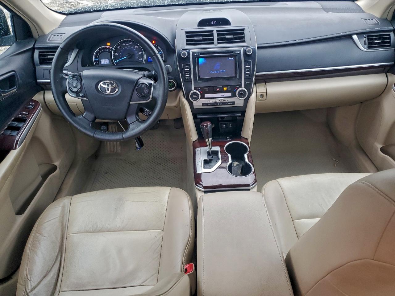 TOYOTA CAMRY L
