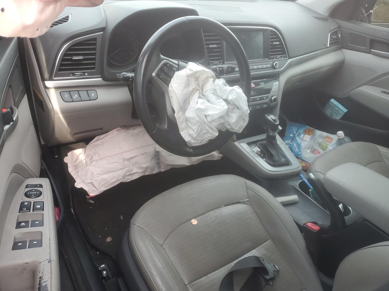 Lot #3316009765 2017 HYUNDAI ELANTRA SE