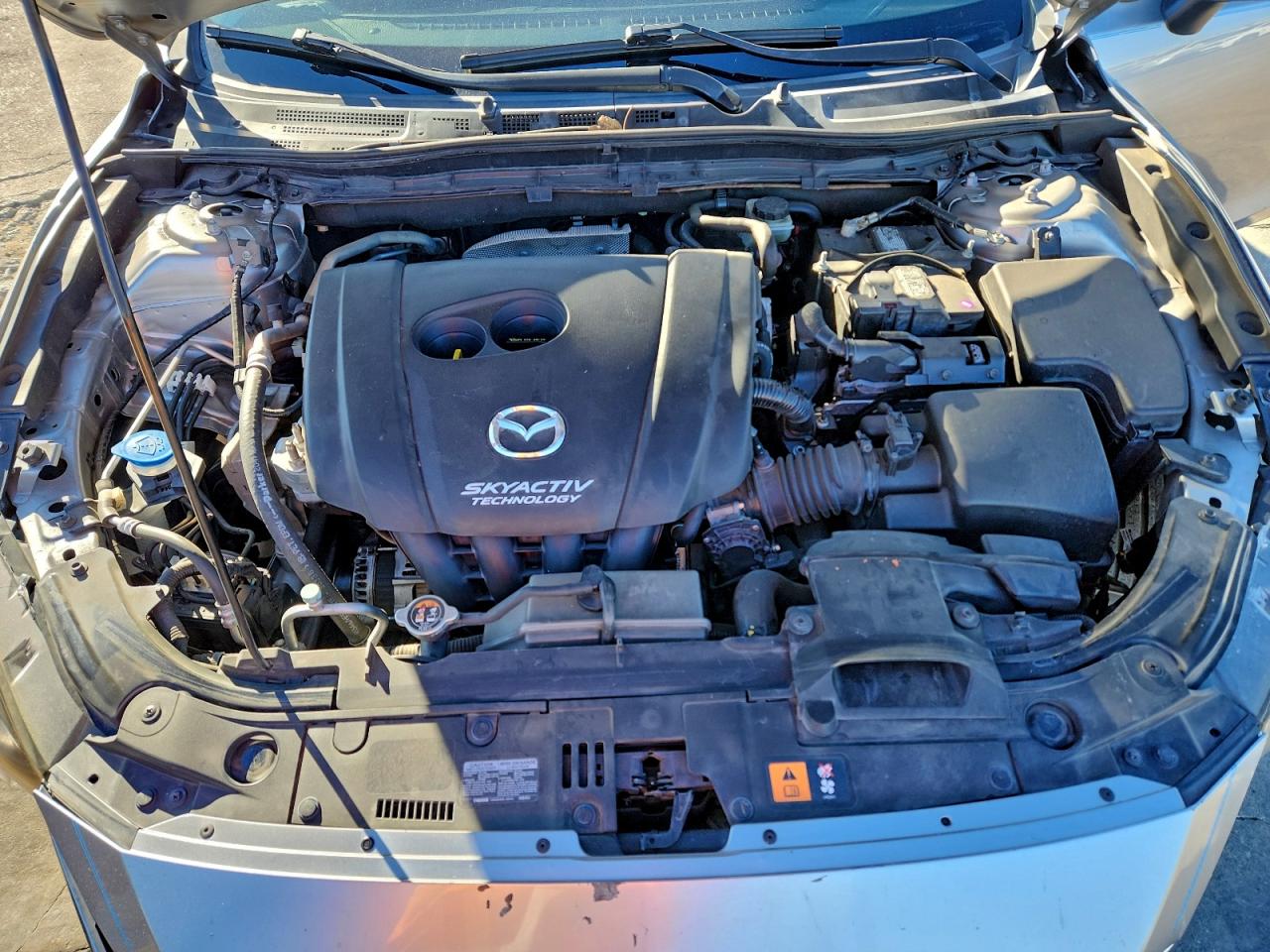 MAZDA 3 GRAND TOURING