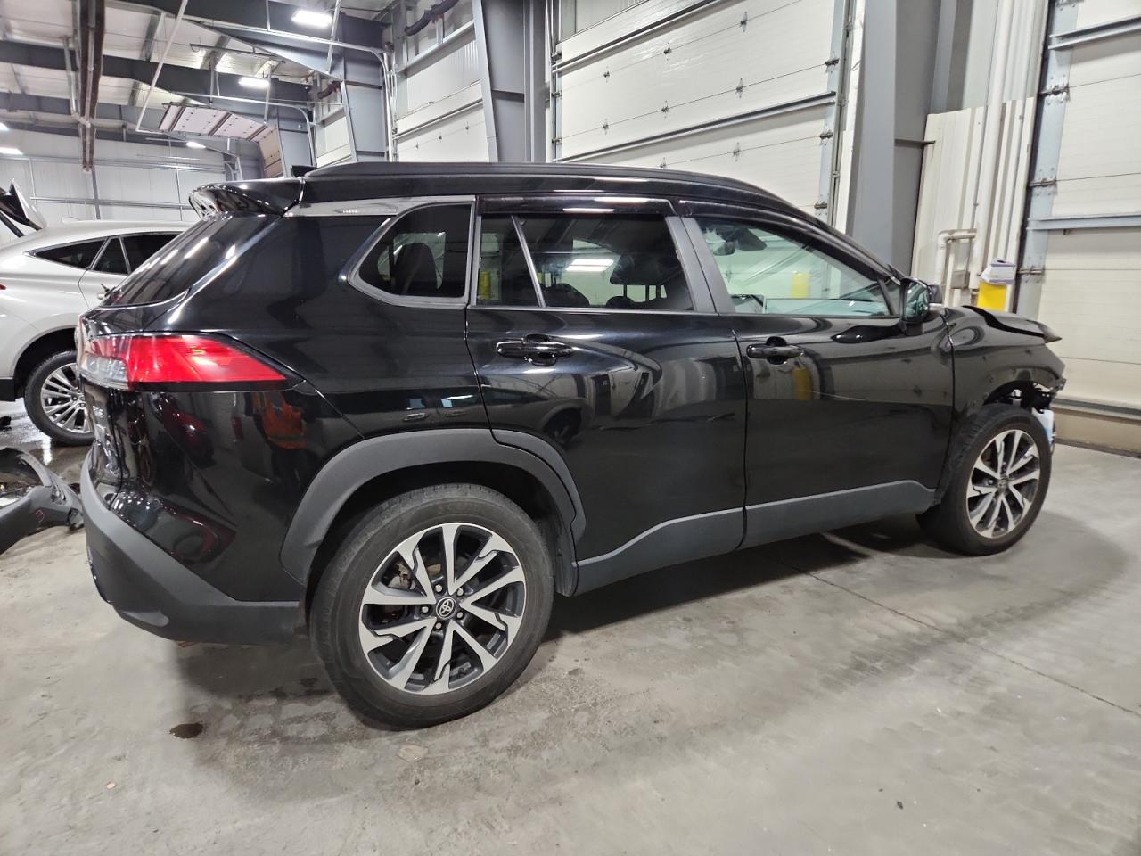 TOYOTA COROLLA CROSS XLE