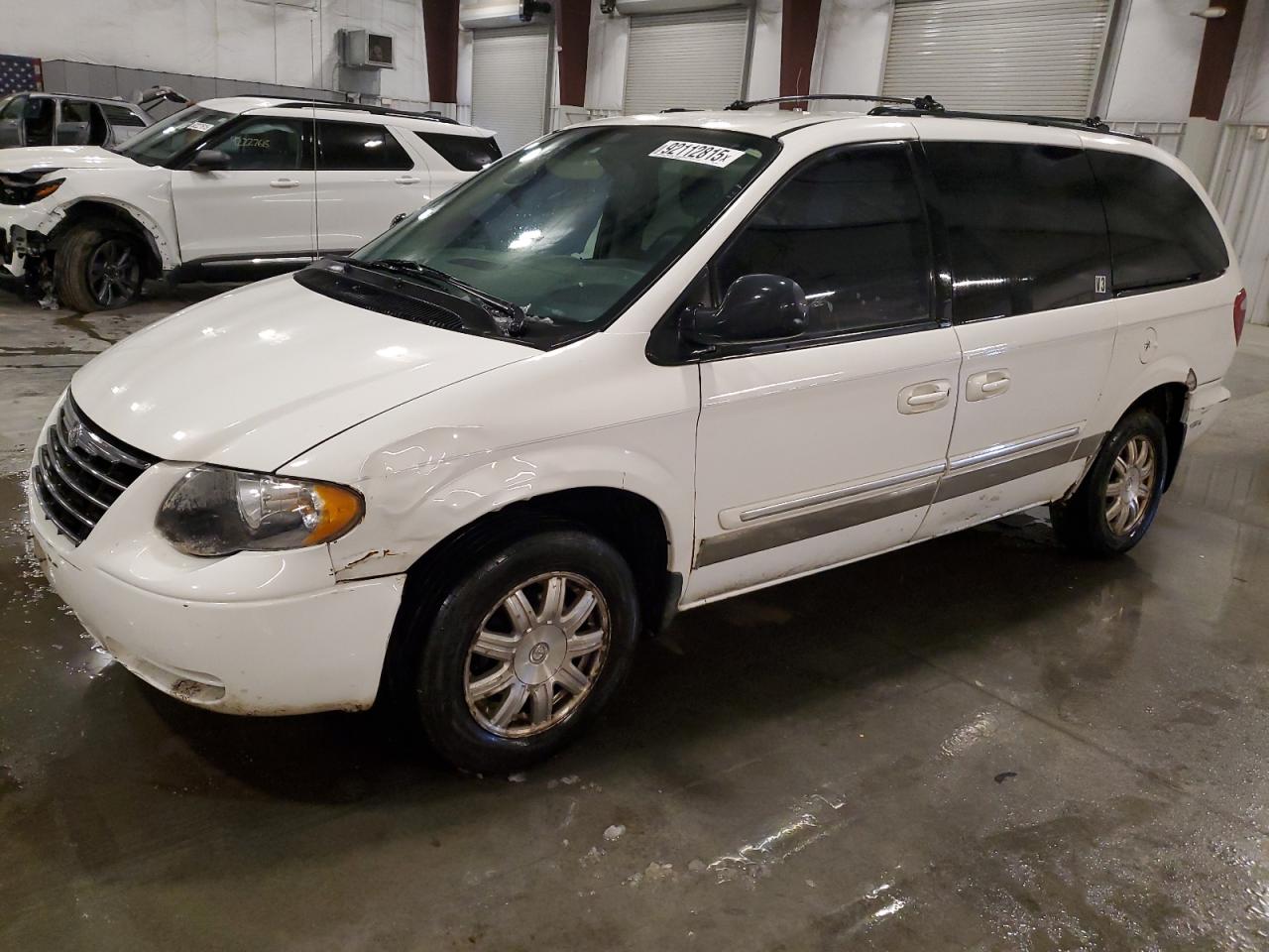 Lot #3287622034 2006 CHRYSLER TOWN & COU