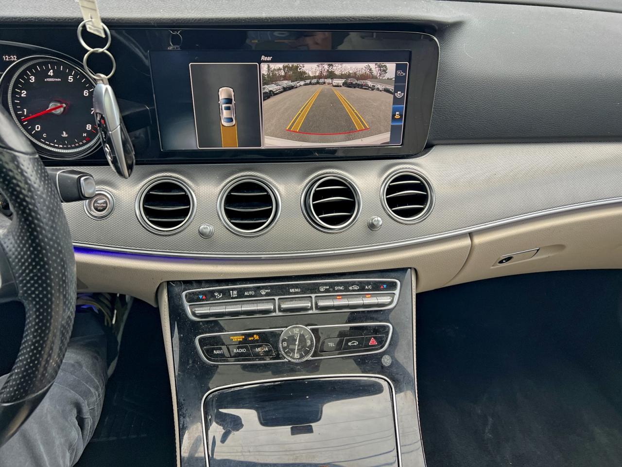 MERCEDES-BENZ E-CLASS 300