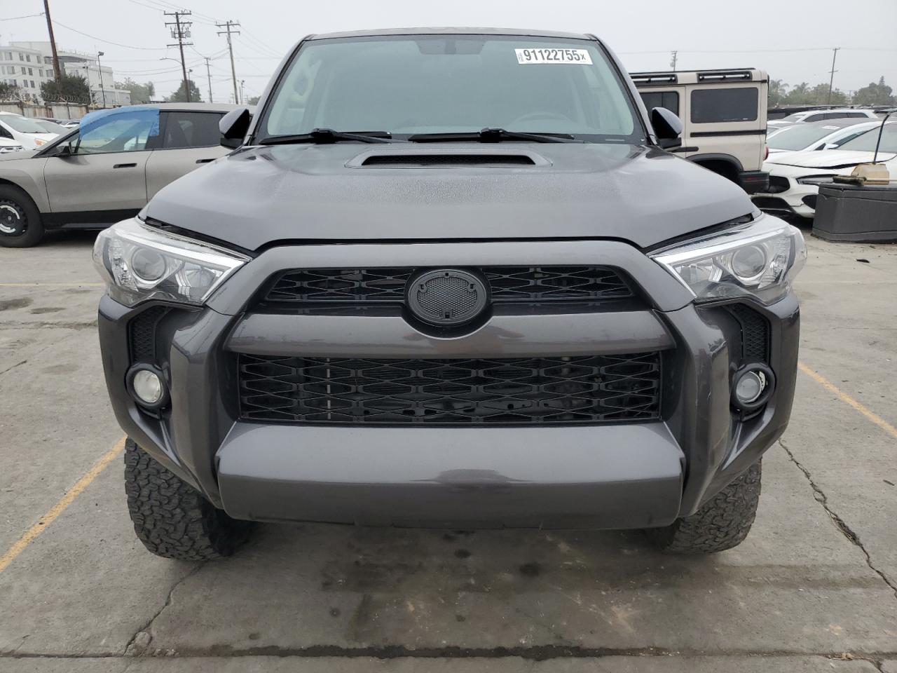 TOYOTA 4RUNNER SR5/SR5 PREMIUM
