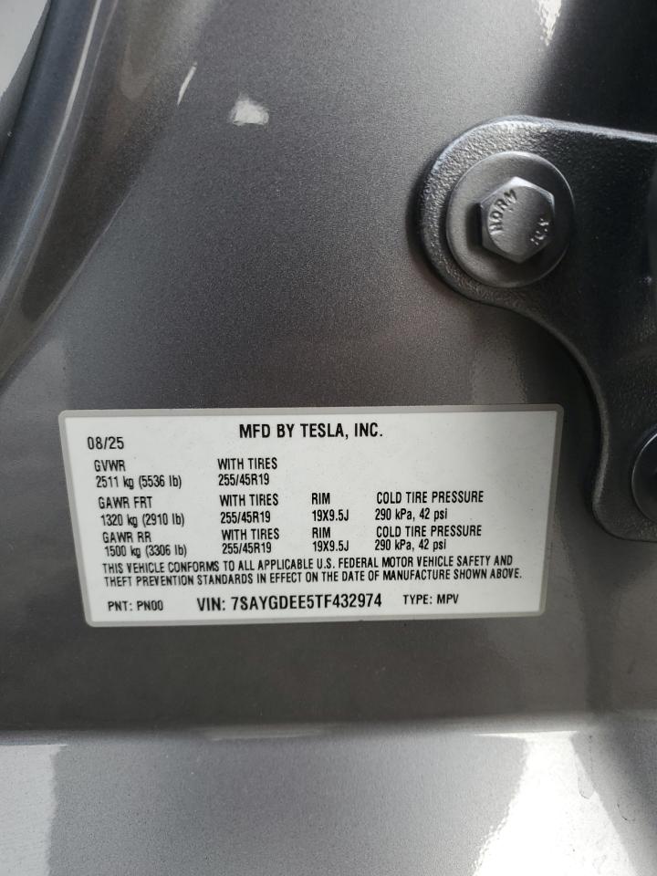 TESLA MODEL Y