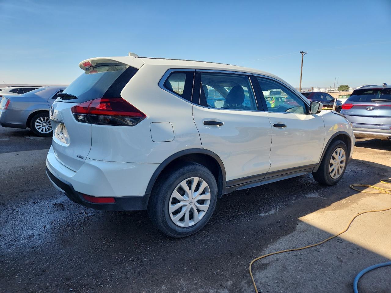 NISSAN ROGUE S
