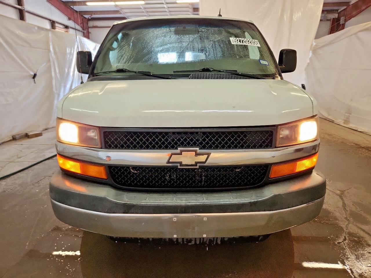 CHEVROLET EXPRESS LT