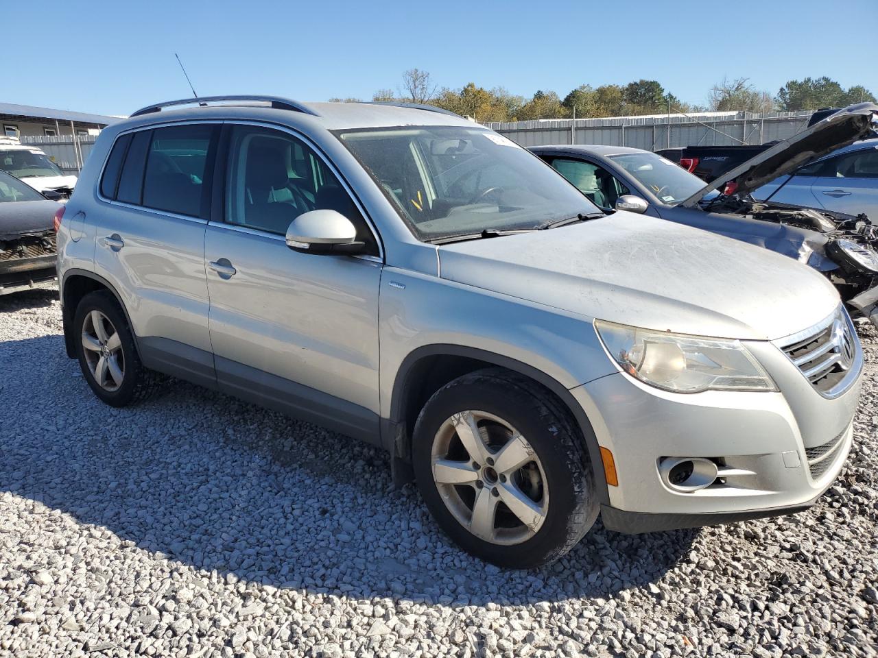 VOLKSWAGEN TIGUAN S
