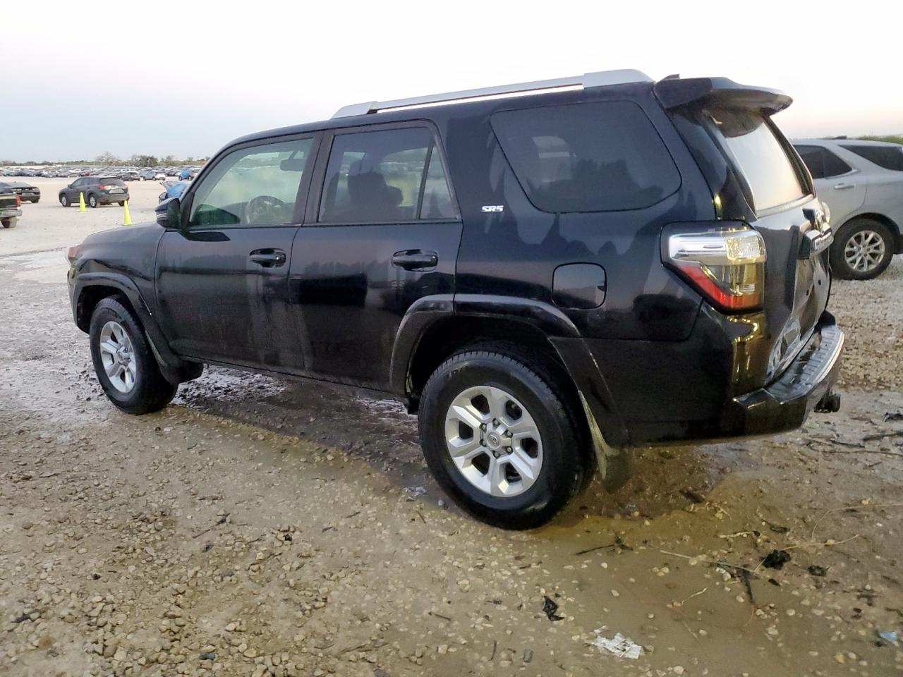 TOYOTA 4RUNNER SR5