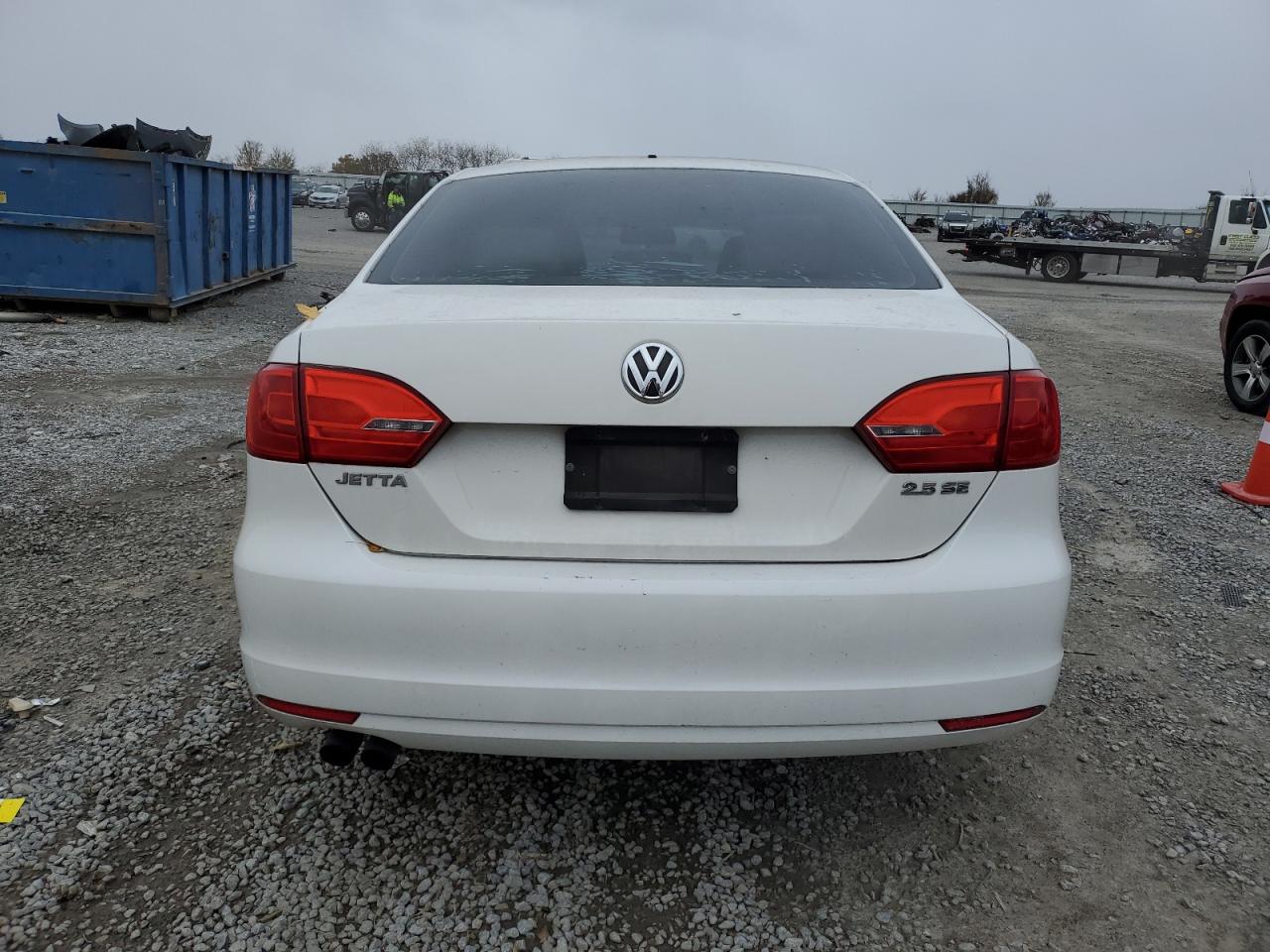 VOLKSWAGEN JETTA SE