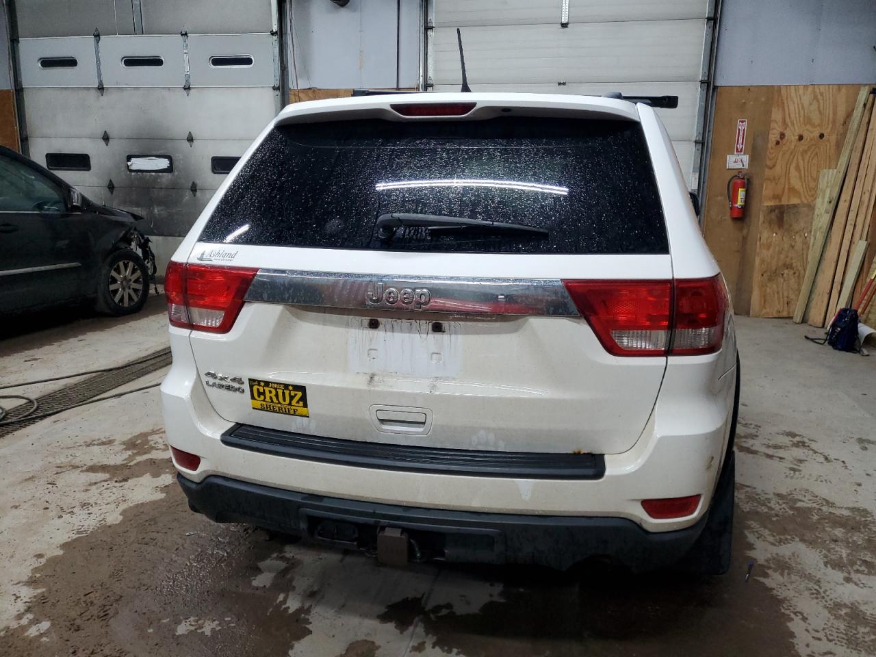 JEEP GRAND CHEROKEE LAREDO