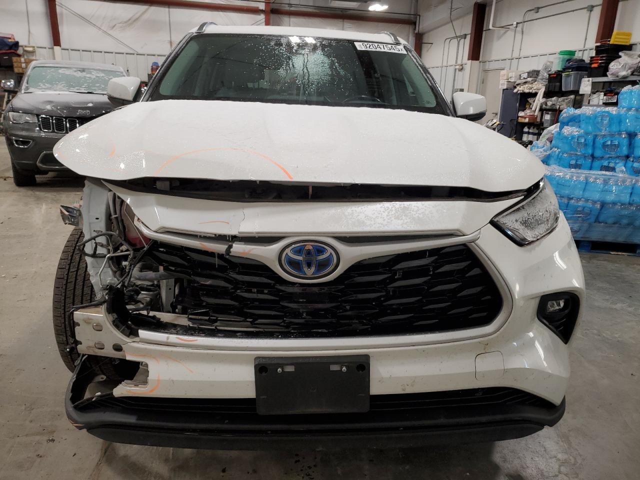 TOYOTA HIGHLANDER HYBRID XLE