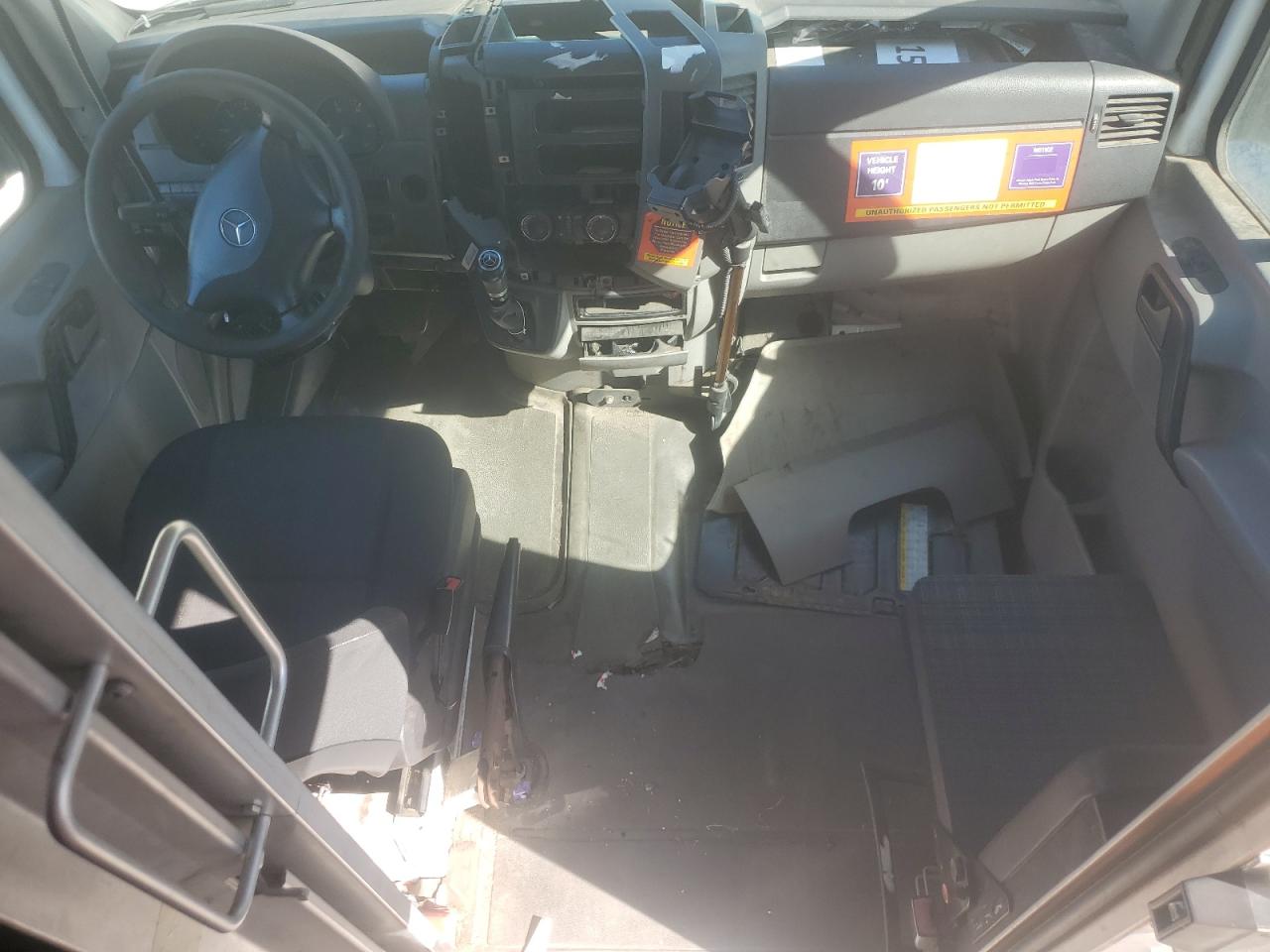 MERCEDES-BENZ SPRINTER 2500