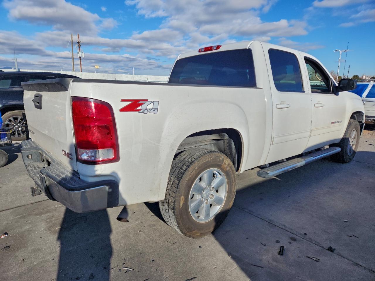 GMC SIERRA K1500 SLT