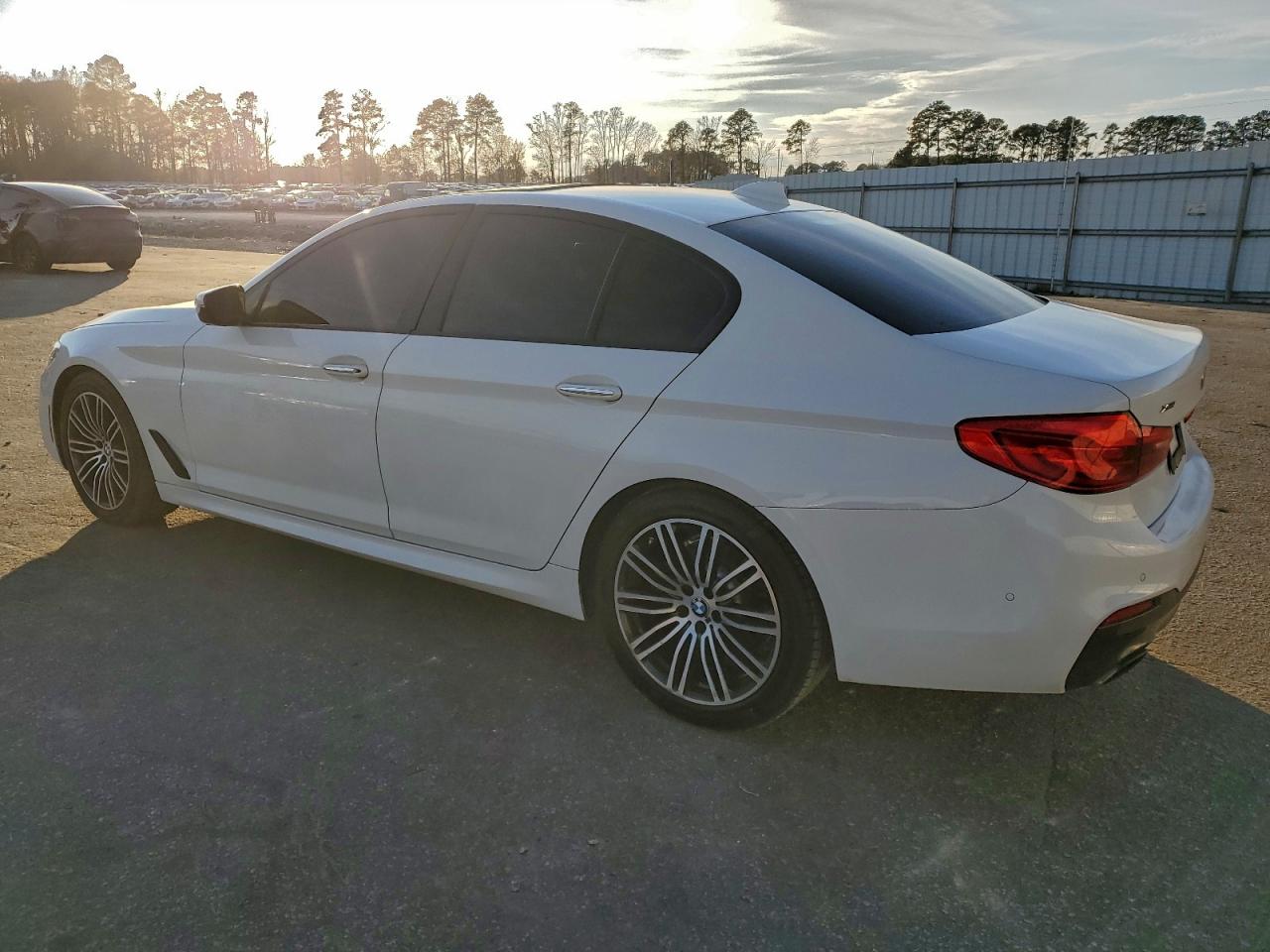 BMW 5 SERIES XI