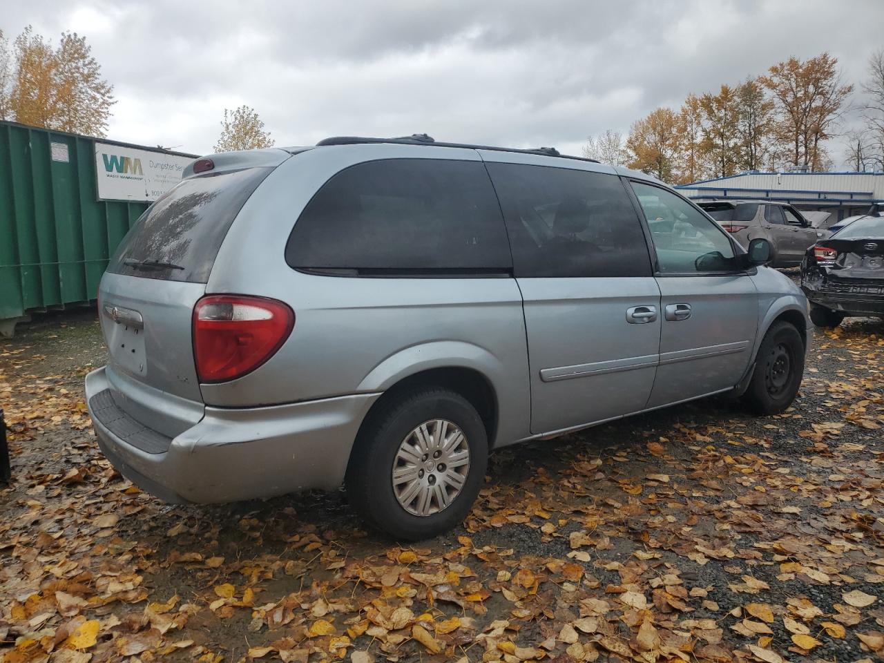 Lot #3284923932 2006 CHRYSLER TOWN & COU