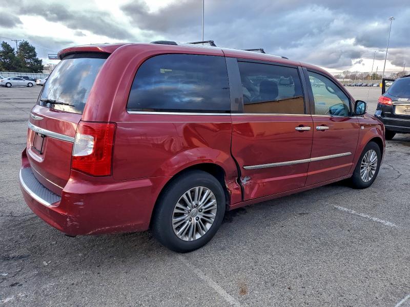 2014 CHRYSLER TOWN & COU #3303817459