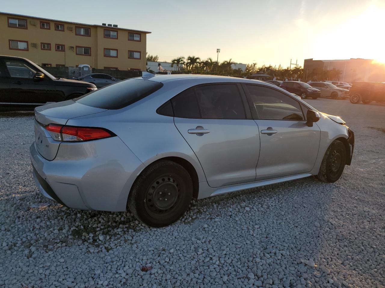 Lot #3312272788 2021 TOYOTA COROLLA LE