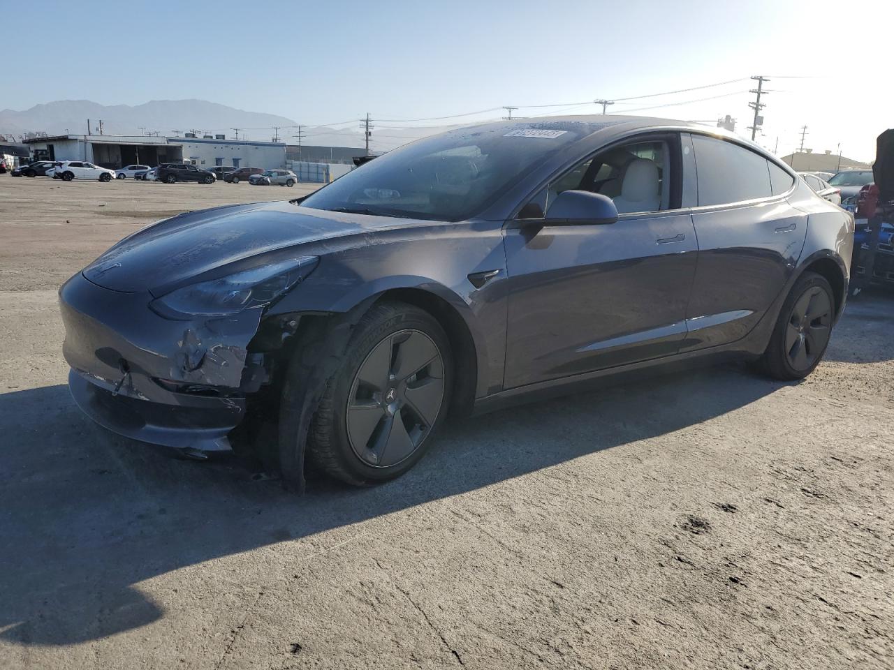 TESLA MODEL 3