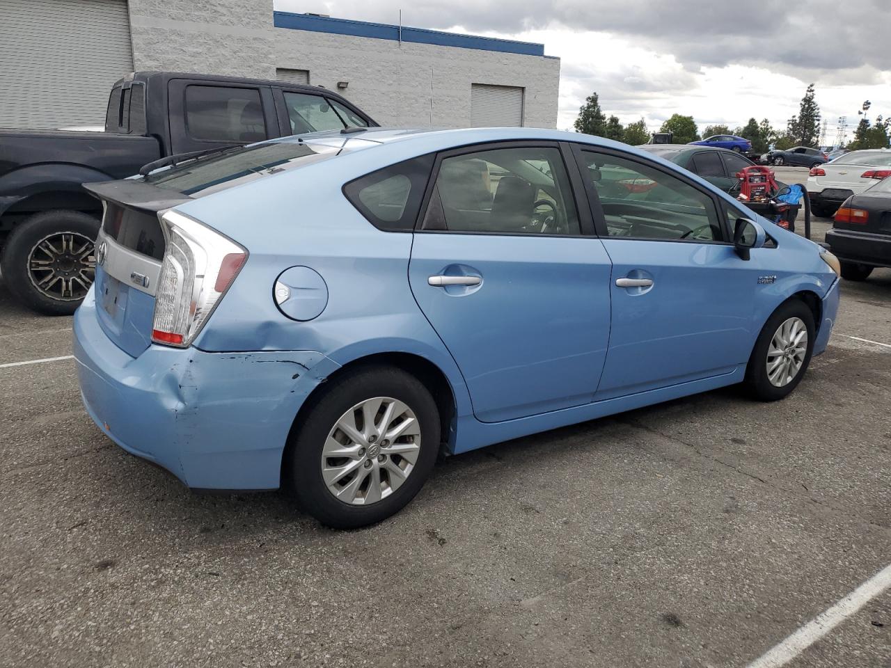TOYOTA PRIUS PLUG