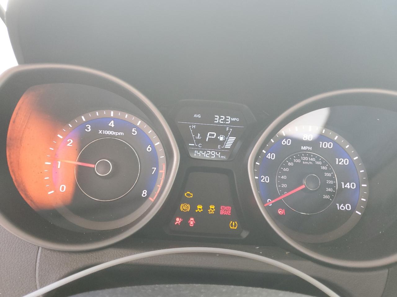 Lot #3302918058 2014 HYUNDAI ELANTRA SE