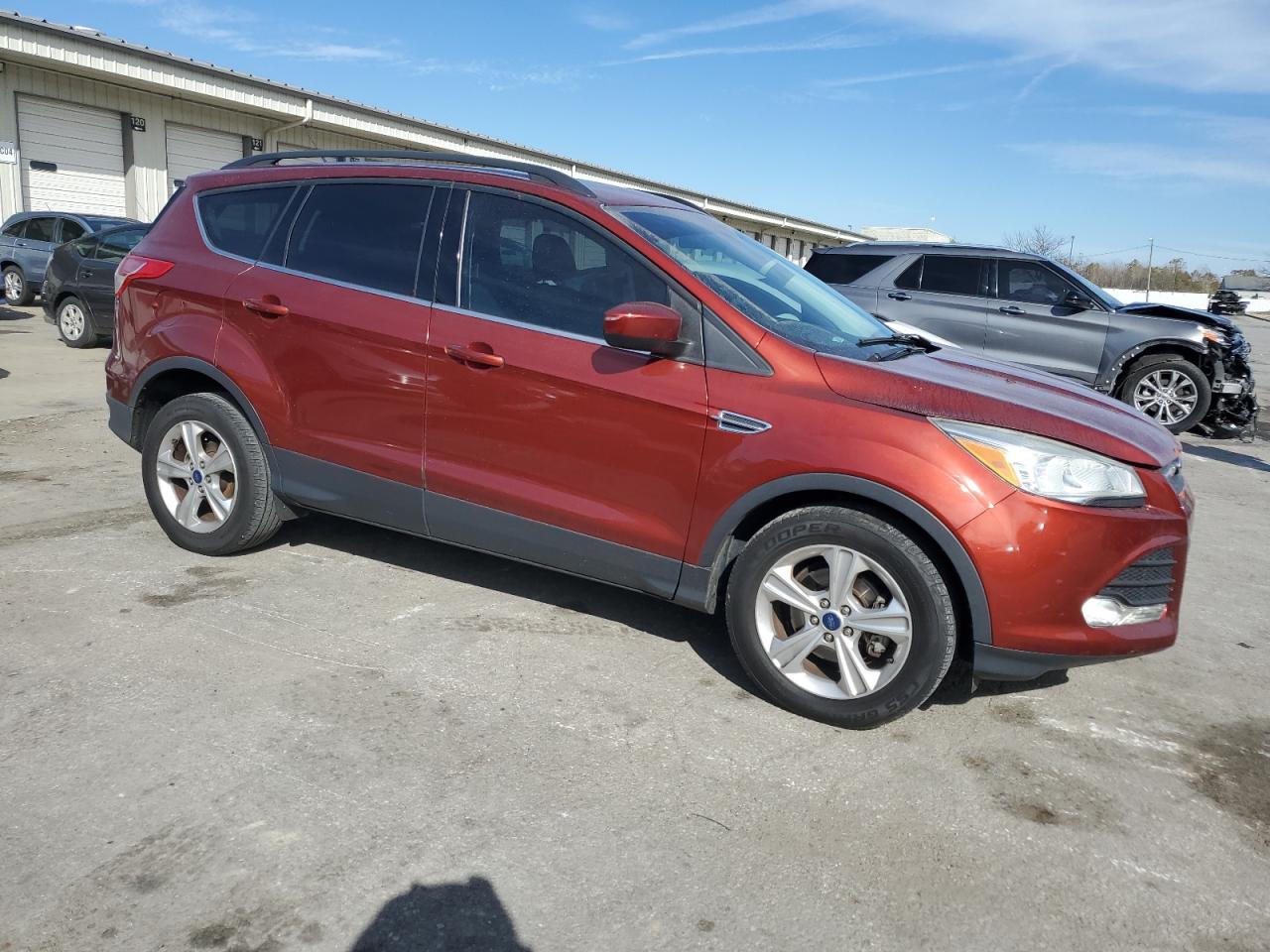 FORD ESCAPE SE