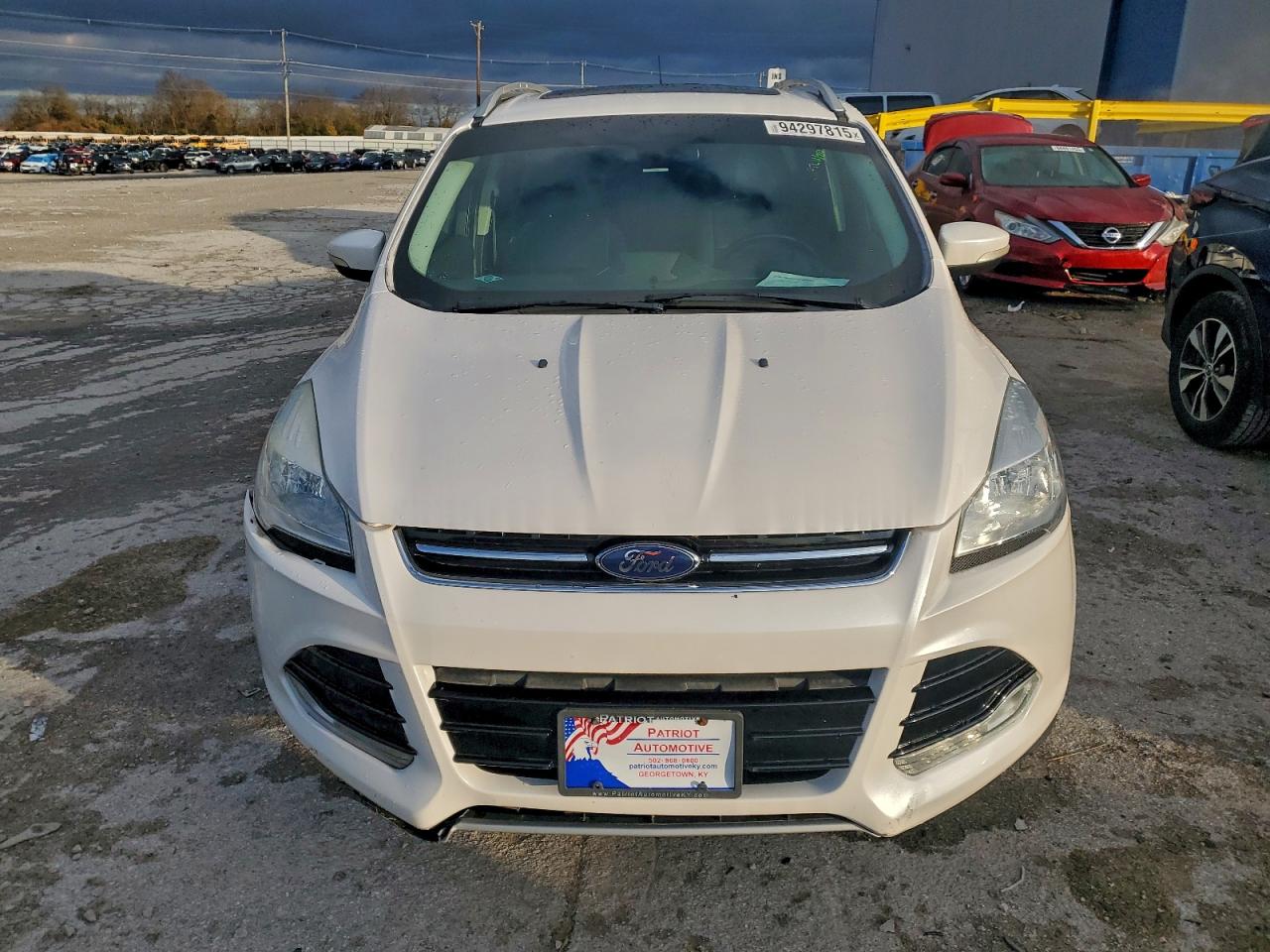 FORD ESCAPE TITANIUM