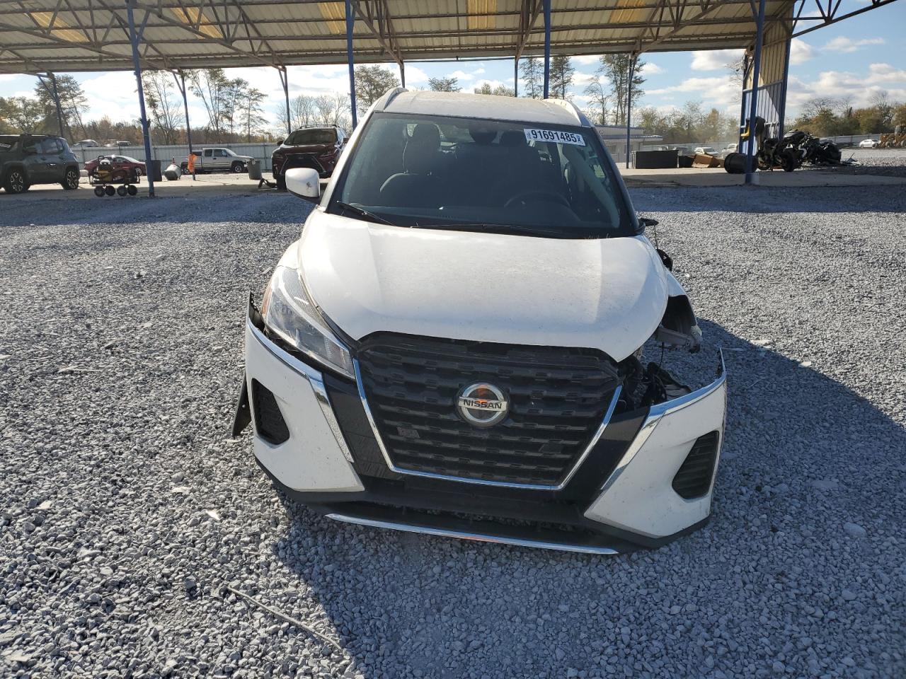 NISSAN KICKS SV